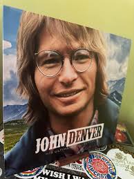 Anyone in The Academy in Dublin last night for Charles Wesley Godwin were  served up a treat, this gig will certainly rival Sturgill Simpson for gig  of the year and this excellent