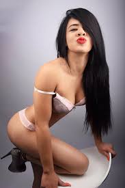 Dass ich von zu hause studieren und arbeiten kann, finde ich es cool. Larissa Sex Massage In Berlin Nach Hause Bestellen Erotik Massagen Berlin