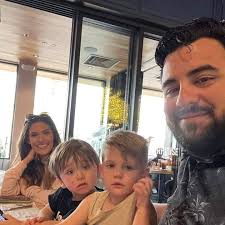 Do the bathrooms at Turtle Nest Inn have blow dryers?