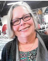 Paula Dunbar's Instagram, Twitter & Facebook