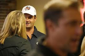 Old Tustin Garage gives way to restaurant