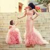 Set abbigliamento mamma e figlia abiti da cerimonia per donna incinta e figlia in tulle con mezze maniche a sbuffo e decorazioni di fiori di stoffa. Https Encrypted Tbn0 Gstatic Com Images Q Tbn And9gcrtno94cjz8lkrh4cznq9ow4xegepbt9p1nvmqn3l Rktqnaevq Usqp Cau