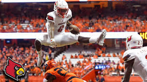Throughout jackson's career, college football fans remarked on how many louisville flaws the qb was masking. Lamar Jackson Hurdles Syracuse Defender On Td Run Acc Must See Moment Youtube
