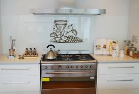 wine kitchen wall decor ideas