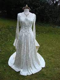 Celtic Wedding Dress Pagan Celtic Wedding Dress Irish Wedding Dresses Traditional Irish Wedding Dress