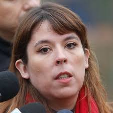 Líder del Frente Amplio llama a movilización ciudadana por reforma de  pensiones en Chile