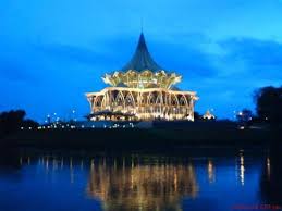 It have 9 flours and it height is around 120m. Dewan Undangan Negeri Sarawak ç ‚æ‹‰è¶Šå¤æ™‹çš„å›¾ç‰‡ Tripadvisor