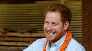 Prinz Harry: Neue Fotos zeigen ihn ausgelassen am Strand