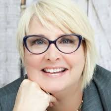 Christina Prentice's Instagram, Twitter & Facebook