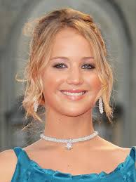 Jennifer Lawrence Stepped Out With Summer's Hottest Haircut: A  Shoulder-Length Lob