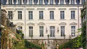 Vacances Au Grand Hotel De L Abbaye A Beaugency Youtube Grand Hotel House Styles Mansions