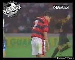 Head to head information (h2h). Escandalos En El Futbol Flamengo Vs Velez 1995 Zandona Vs Edmundo Futbol Retro On Make A Gif
