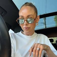 Brooke Okeefe's Instagram, Twitter & Facebook