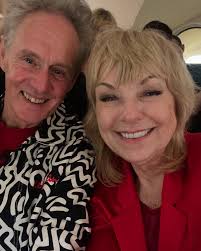 Saw people I'd not seen for a long time. We had a good old singsong and  raised loads for the wonderful @northlondonhospice. A good time was  certainly had! In honour of our