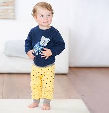 Das kostenlose schnittmuster von metterschling & maulwurfn ist sowohl für babys, kinder als auch teenager! Pumphose Nahen In 8 Schritten Stoffe De