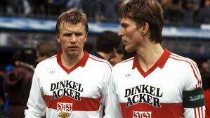 Turbulente zeiten für den vfl bochum. Als Der Hirsch Aufs Trikot Wanderte Kult Trikots Der Bundesliga Bundesliga Bildergalerie Kicker
