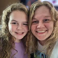 Hi again everyone... Just wondering if there are any hotels