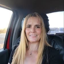 Amy Silas's Instagram, Twitter & Facebook