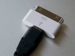 This wikihow teaches you how to charge your iphone without using the charging block which plugs into a wall socket. Hands On With The Iphone Micro Usb Plug And Third Party Chargers Ars Technica