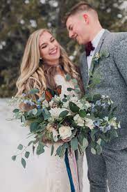 From intimate elopements to formal affairs that cover every tradition, get inspired with real wedding photos, and stunning wedding venues, unique. Bride Tip Logan Florists Recommendations Kylee Ann Photography
