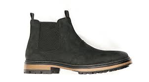 Our men's boots include our essential suede chelsea boots, casual sneaker boots and modern leather boots. How To Wear Men S Chelsea Boots Askmen