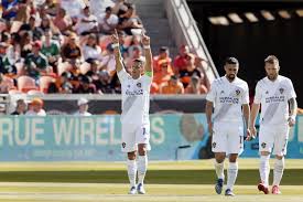 ¿cómo se da cuenta el galaxy s3 que nos dormimos? Chicharito Juega En Casa Con El Galaxy Red Bulls Y Minnesota Exponen El Liderato San Diego Union Tribune En Espanol