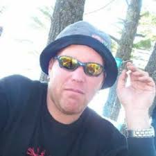 Stream Brent Tomlin music