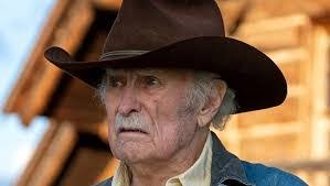 Lee Dutton's Instagram, Twitter & Facebook