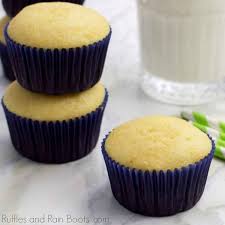 A Lazy Girl S Easy Vanilla Cupcake Recipe Perfect For Kids Recipe Easy Vanilla Cupcakes Cupcake Recipes For Kids Vanilla Cupcake Recipe