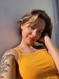 All natural no makeup, no Botox's or fake anything. Can I still get a like  ❤️