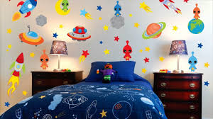 3 space themed bedroom with black wallpaper. Diy Space Themed Room Decor Novocom Top