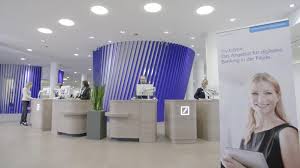 Bundesweit ist die zahl aller geschäftsstellen von banken in den vergangenen zehn jahren schon um nahezu ein drittel gefallen, auf knapp 27.000 per ende 2019. Deutsche Bank Schliesst Drei Filialen In Mannheim Rheinneckarblog