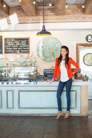 Bird In Hand Bake Shop Shop Talk Elizabeth Chambers Of Bird Bakery Theglitterguide Com Bakery Store Cute Bakery Bakery Decor