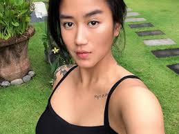 Kirain kristen, ternyata ini agama yang dipeluk chef renatta moeloek. Kakaknya Nikah Chef Renatta Kapan Nyusul