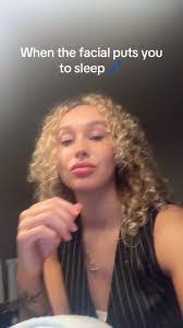 Alicia Albro's Instagram, Twitter & Facebook