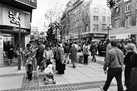Old vintage style images of urban decay in liverpool city centre, merseyside, uk kebab & burger house takeaway. Old Liverpool Shops Remembered Enjoy This Fantastic Archive Photo Collection Liverpool Liverpool City Liverpool Street