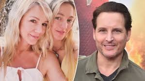 Tom Hanks discovers he's related to Fred Rogers: report