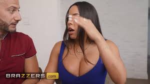 Lil Humpers Hot Busty Babe Lexi Luna Fucks Jordis Big Dick Hard