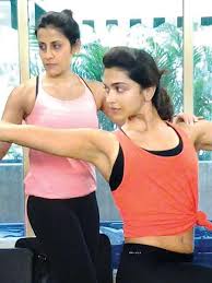 Deepika Padukone S Fitness Mantra Thumbbell Magazine Celebrity Trainer Workout Pics Fitness Tips