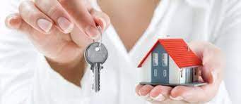 Real estate agent handing over keys to home. Handing Over The Keys Before Signing The Sales Deed Is This A Good Idea French Riviera Property By Lafage Transactions Villas And Properties For Sale On The French Riviera News Detail