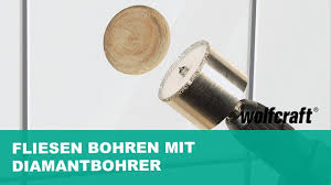 Ohne die richtige technik rutschen sie leicht auf der glatten oberfläche ab. Fliesen Bohren Mit Diamantbohrer Wolfcraft Youtube