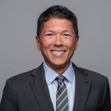 Kristin Henning's Instagram, Twitter & Facebook