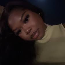 Keely Mackinnon (@KeelsaMack)