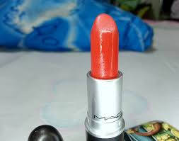 How to wear mac chaud lipstick which is a bright bold orange red color. Mac So Chaud Lipstick Review Swatches And Dupe