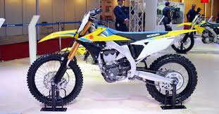 Berikut daftar motor trail terbaik 2020 lengkap dengan harga dan spesifikasi motor trail dari sejatinya, motor trail sendiri tersedia dalam beberapa tipe yang dapat anda pilih sesuai dengan. Saingi Honda Crf250 Ini Sosok Motor Trail Terbaru Suzuki