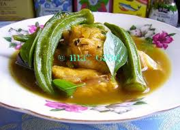 Fish spicy side (terengganu version) ingredients 4 fish kerisi 5 chilies 4 pieces of red onions 3 reviews of garlic 1 inch galangal 1/2 inches of turmeric 3 cups of water 5 pieces of gelugor acid salt to. Singgang Ikan Gaya Terengganu Dapur Tanpa Sempadan