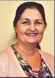 Six candidates vie for four trustee seats