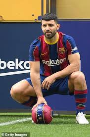 Sergio aguero travelled straight from manchester city's champions league loss to complete a move to barcelona, according to reports. 7mp A 5ihpp4cm