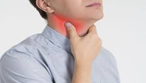 Bengkak di leher bisa disebabkan oleh penyakit goiter. Bengkak Dileher Kerana Masalah Tiroid Tiroid Biovco Com