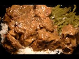 Serve this dish with recently i had a plate of neck bones and potatoes which i hadn't eaten in years and it was really i leaned how to cook when i was13.grandma aka magdalene hatten i'm 57 now.but i. Delicious Smothered Pork Neck Bones Recipe How To Make Neck Bones Gravy Youtube